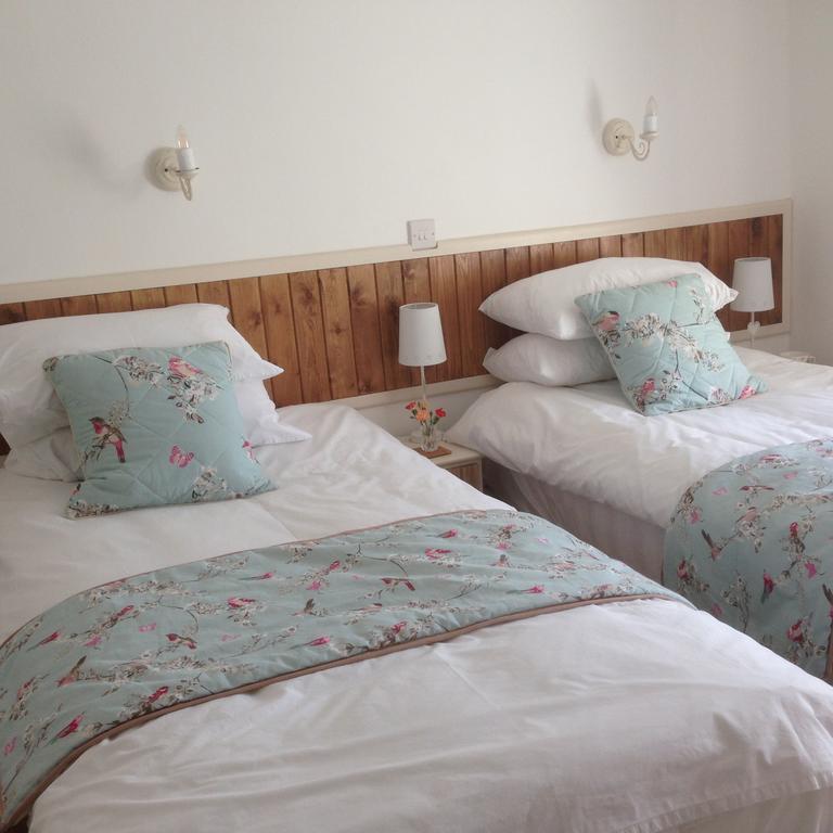 Steeple View Bed & Breakfast Newport  Bagian luar foto