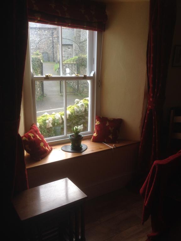 Steeple View Bed & Breakfast Newport  Bagian luar foto