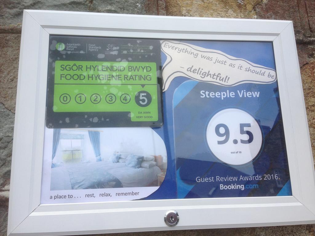 Steeple View Bed & Breakfast Newport  Bagian luar foto